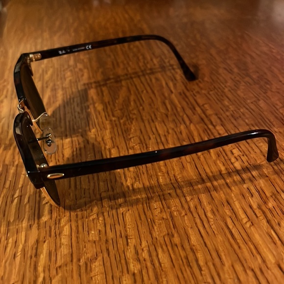 Women’s rayban sunglasses
